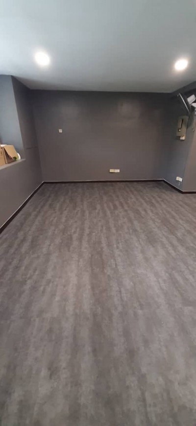 HOÀN THIÊN CÔNG TRÌNH CUNG CẤP VÀ THI CÔNG SÀN NHỰA HÈM KHÓA SPC GIẢ BÊ TÔNG QUANG TRAN - CĂN HỘ