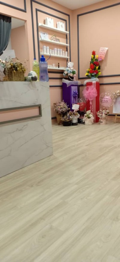 Công trình thi công sàn nhựa Vinyl giả gỗ - Thẩm Mỹ Viện, Spa của Quang Tran