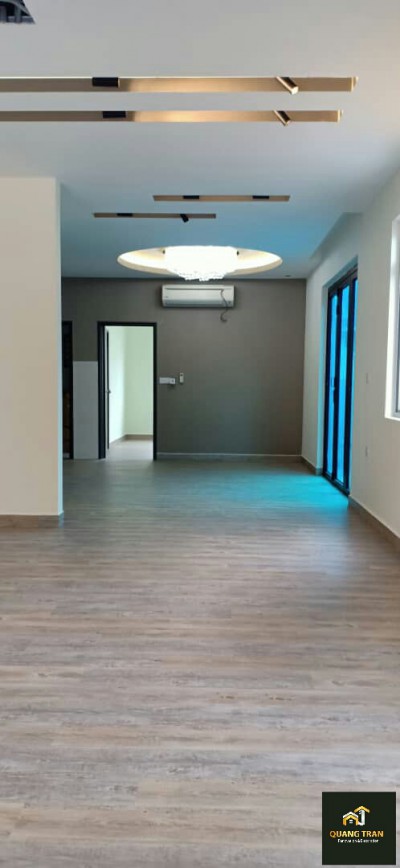 CÔNG TRÌNH THI CÔNG SÀN NHỰA VINYL GIẢ GỖ CỦA QUANG TRAN